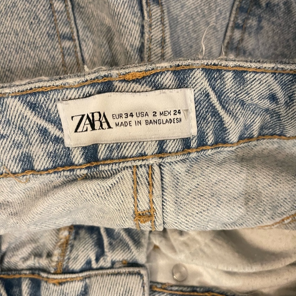 ZARA size 2 Mom Jean